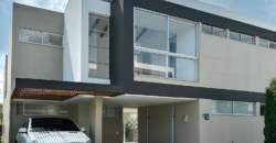 Casa de dos niveles Llanogrande