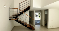 Casa de dos niveles Llanogrande