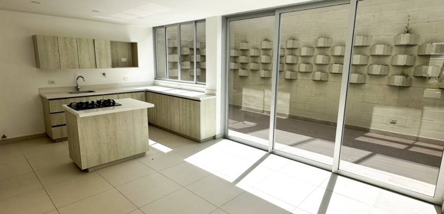 Casa de dos niveles Llanogrande