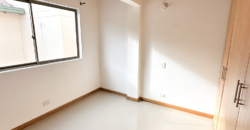 Casa cerca al centro comercial Viva