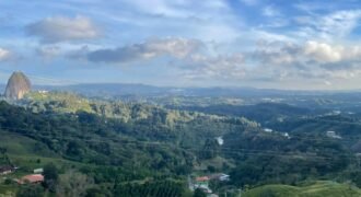 Lote con hermosa vista a la Piedra del Peñol