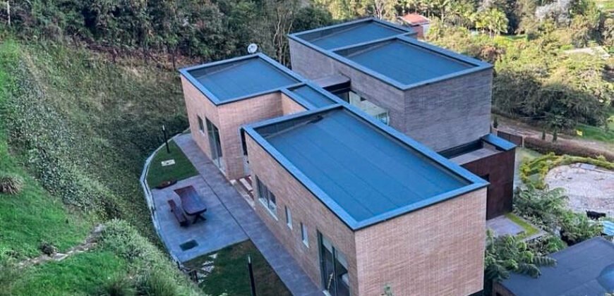 Casa con increíble vista a la represa