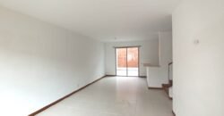 Casa cerca al centro comercial Viva