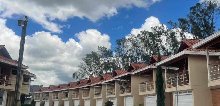 Casa sector Éxito-Viva