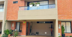 Casa confortable sector Éxito-Viva