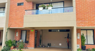 Casa confortable sector Éxito-Viva