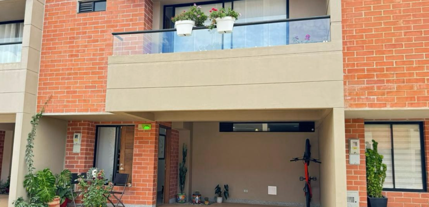 Casa confortable sector Éxito-Viva