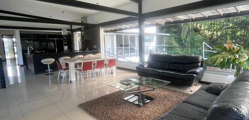 Casa campestre en Llanogrande