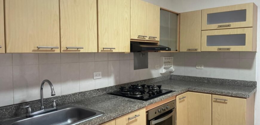 Casa cerca al centro comercial Viva