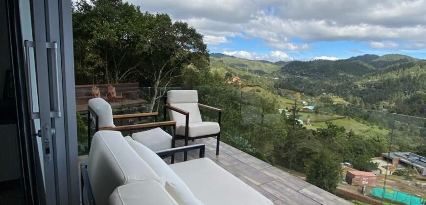 Casa con increíble vista a la represa